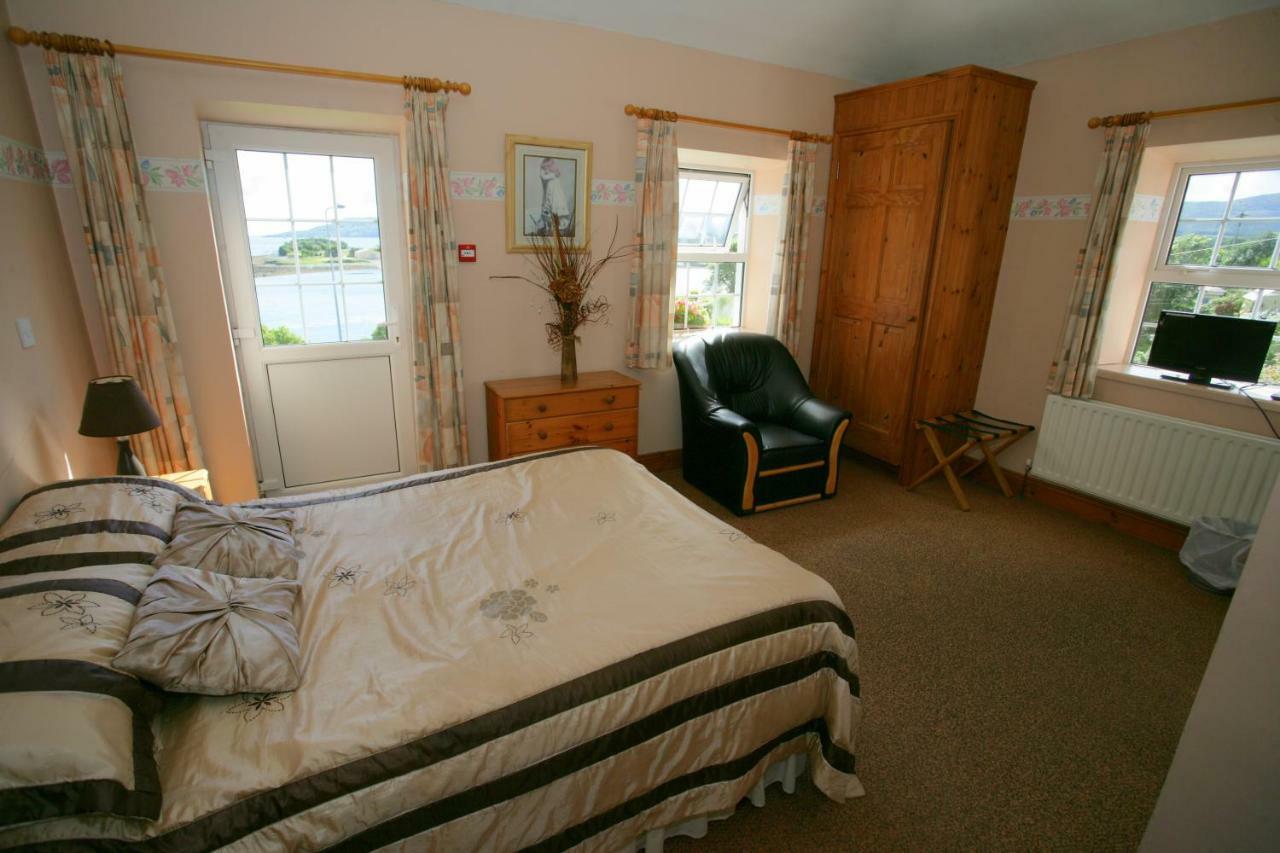 Cottage Heights B&B Castletownbere Exterior photo