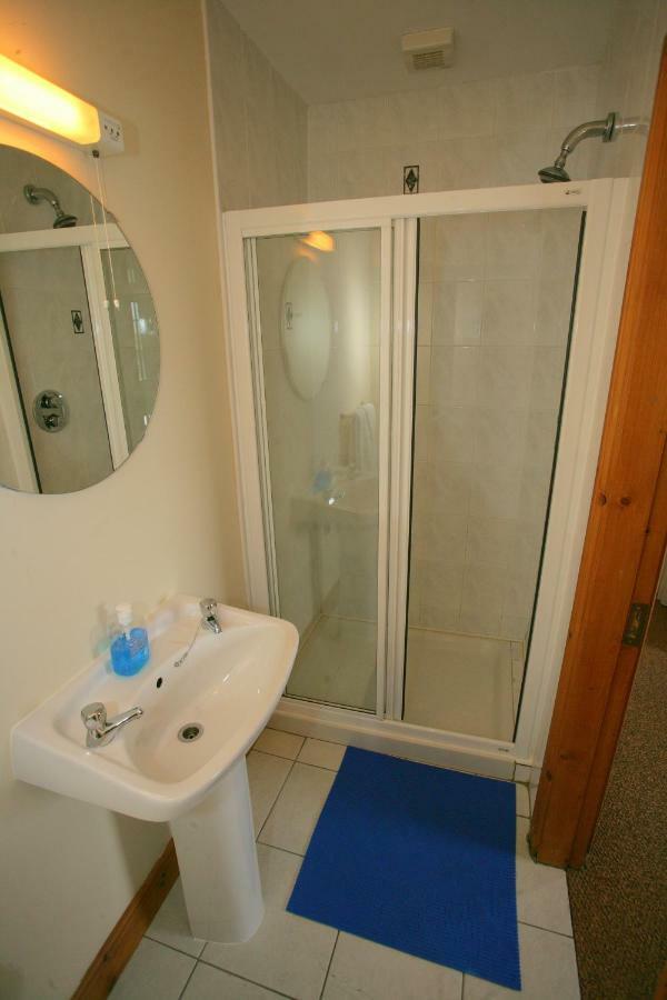 Cottage Heights B&B Castletownbere Exterior photo